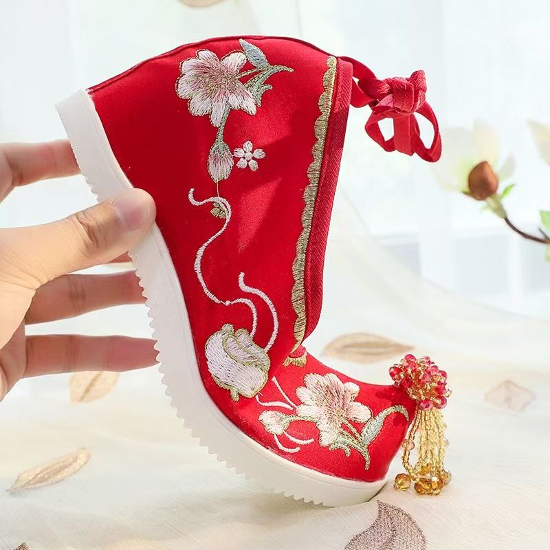 Woman Increased Internal Embro - Embroidery Red ulasan dan harga