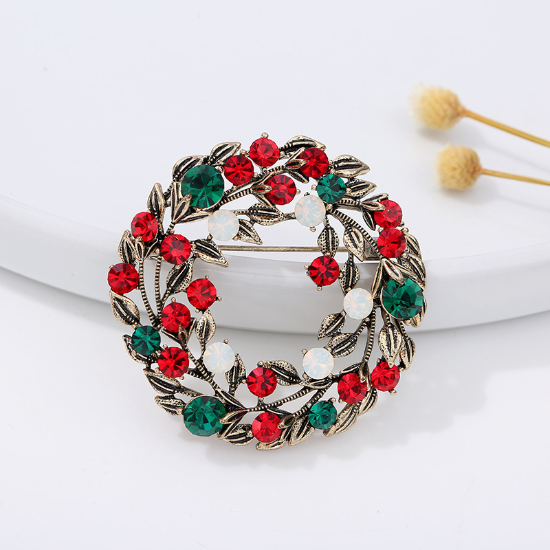 Christmas series jewelry brooc - Embroidery Alphabet ulasan dan harga
