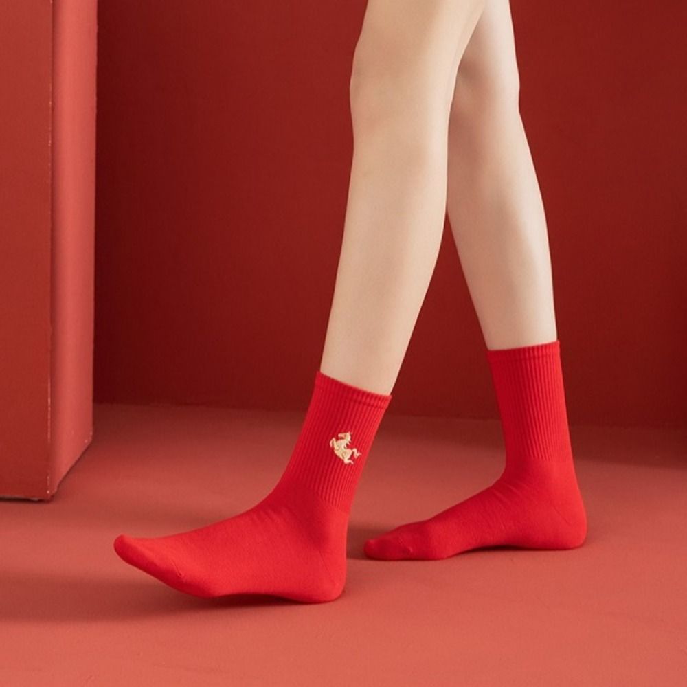 Breathable Red Middle Socks Co - Embroidery Moisturizer ulasan dan harga