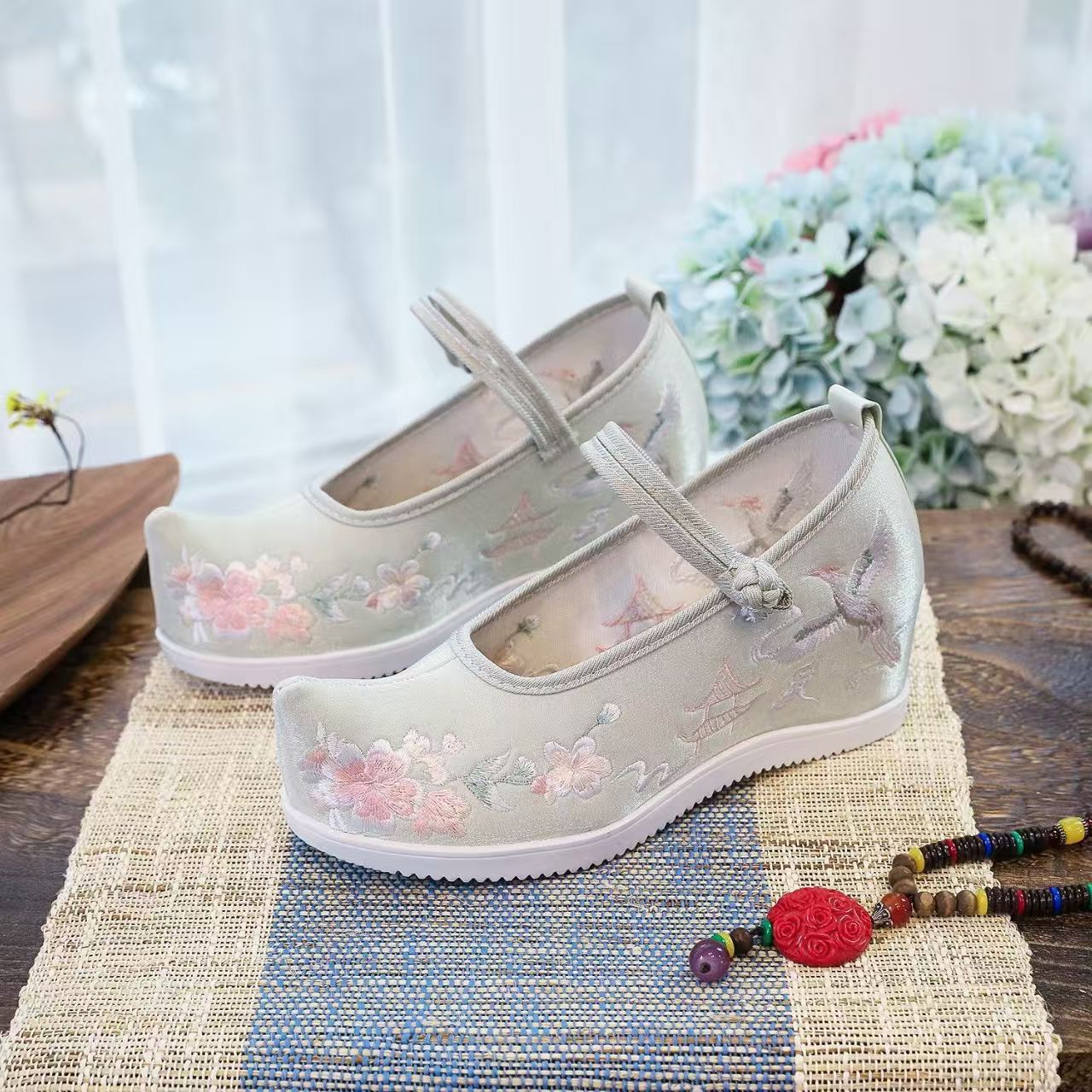 Women Increased Internal Embro - Embroidery Red ulasan dan harga