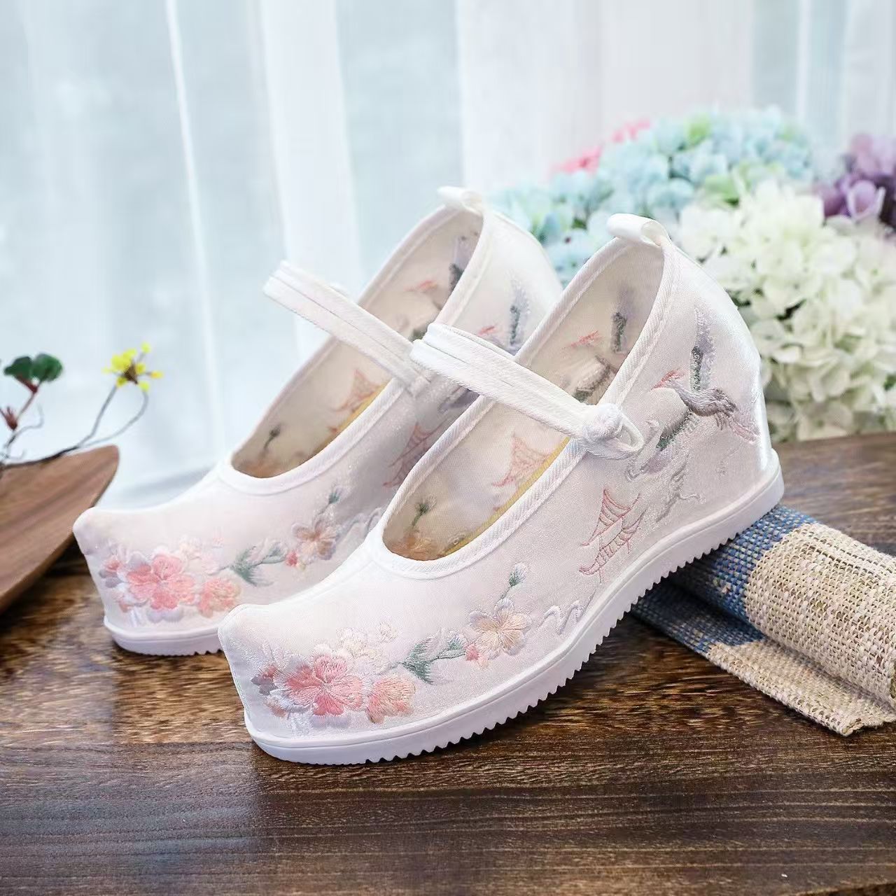 Women Increased Internal Embro - Embroidery Red ulasan dan harga
