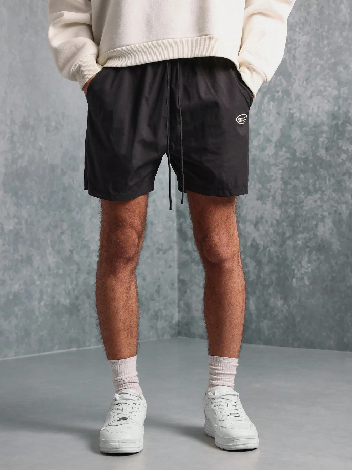 Nylon Athletic Training Shorts - Embroidery Moisturizer ulasan dan harga